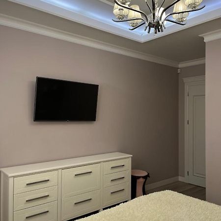 Apartament In The Center Of Chisinau Exterior photo