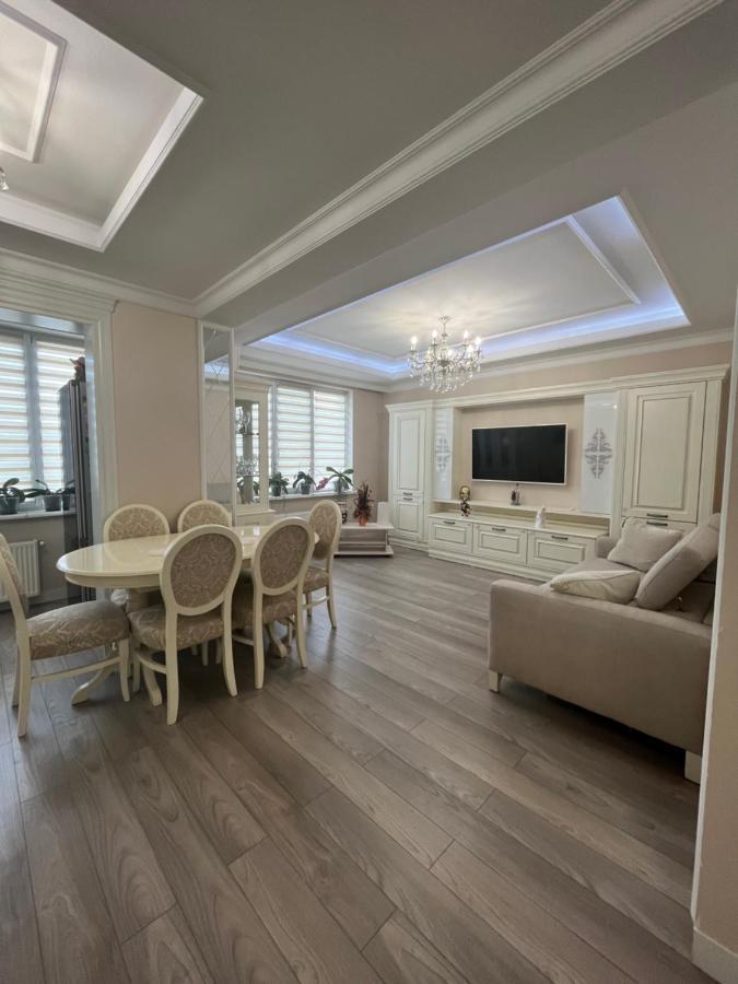 Apartament In The Center Of Chisinau Exterior photo